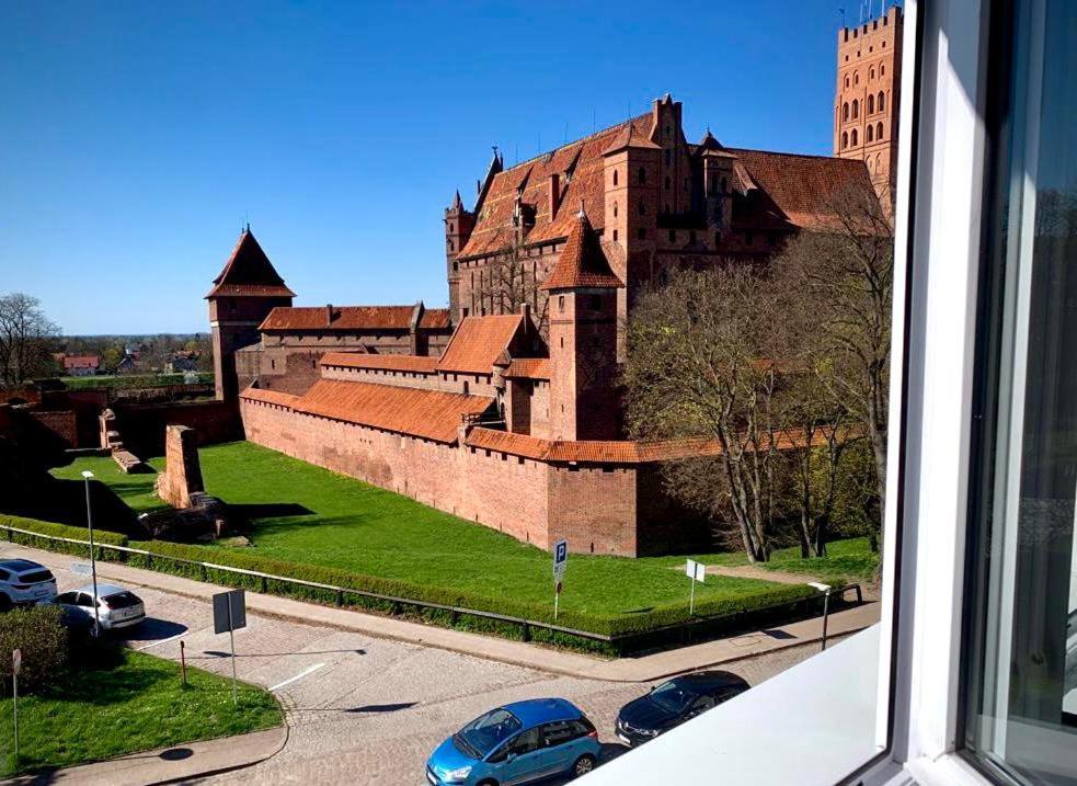 Widok Zamku O Poranku Apartamento Malbork Exterior foto